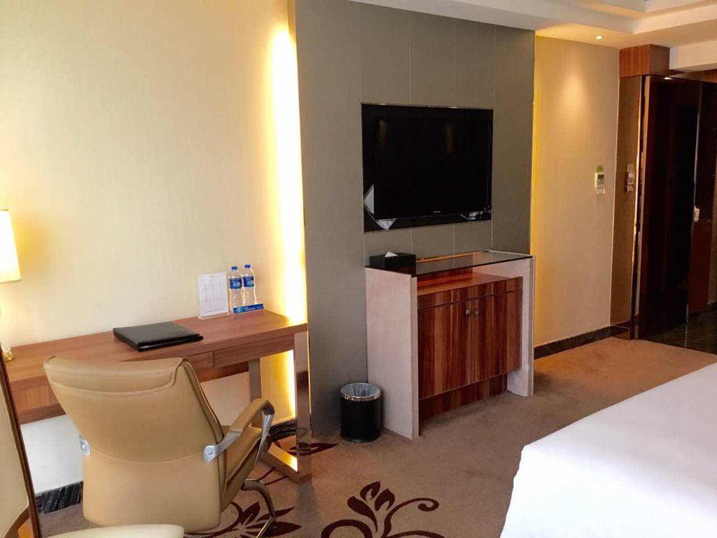 Asian Star Hotel Чжухай Екстер'єр фото