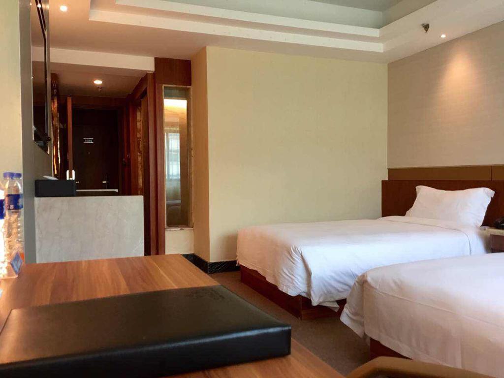 Asian Star Hotel Чжухай Екстер'єр фото